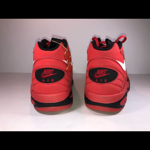 Nike Air Maestro 2 QS Scottie Pippen Red Sneakers - Picture 5 of 7